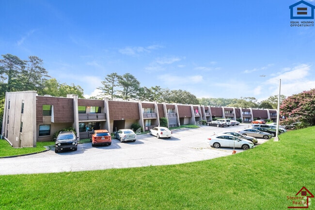 Building Photo - 915 S Seminole Dr Rental