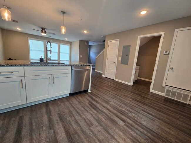 Kitchen/Living Overview - Student Lofts at Brister
