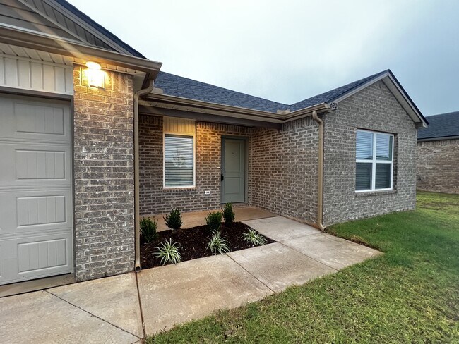 Photo - 620 SW 11th St