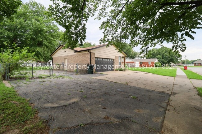 Photo - Recently Renovated 3 Bed 2 Bath in Collinsville!