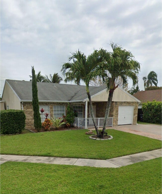 Building Photo - 7779 Elwood Dr Rental