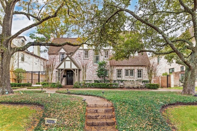 Photo - 2117 Chilton Rd House
