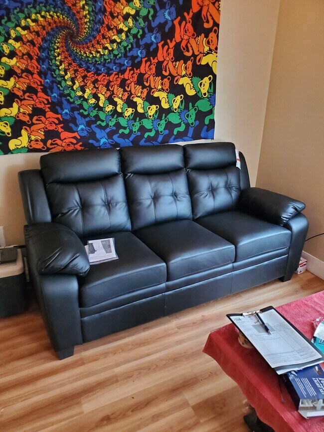 Photo - 128 Hawley St Unit 2