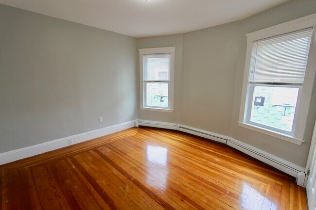 Photo - 14 Elder St Unit 1