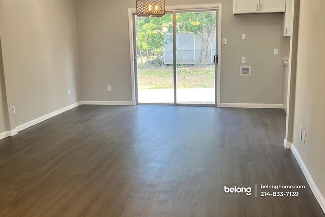 Photo - 5716 Hanson Dr