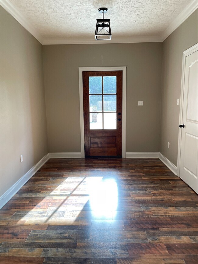 Photo - 188 Barbara Dr