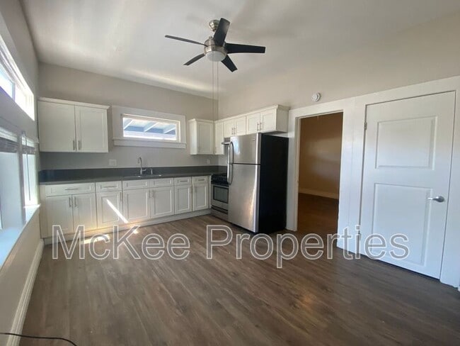 Photo - 2266 Market St