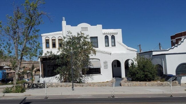 Photo - 1514 N Stanton St Townhome