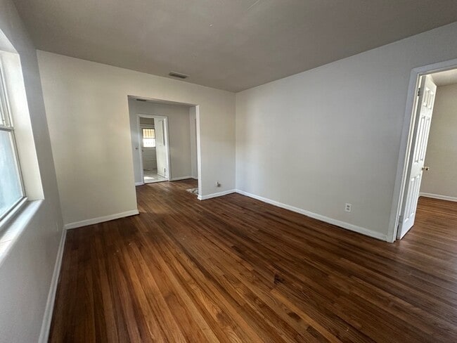 Photo - Cozy 3 Bedroom Home in Mid-Westside Jacksonville - Available Now!