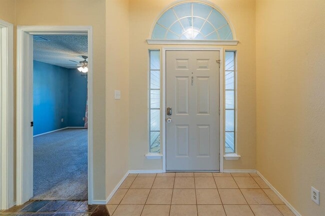 Photo - 10413 Hess Dr