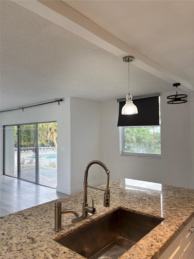 Photo - 4200 Hillcrest Dr Unit 201