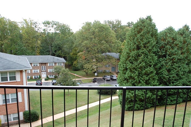 Photo - 110 Seevue Ct