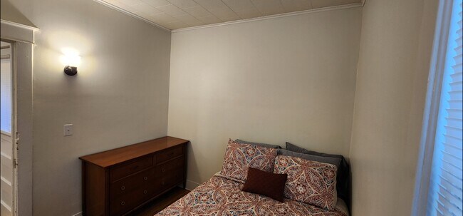 Bedroom 3 - 10 Barclay St Unit FL 1