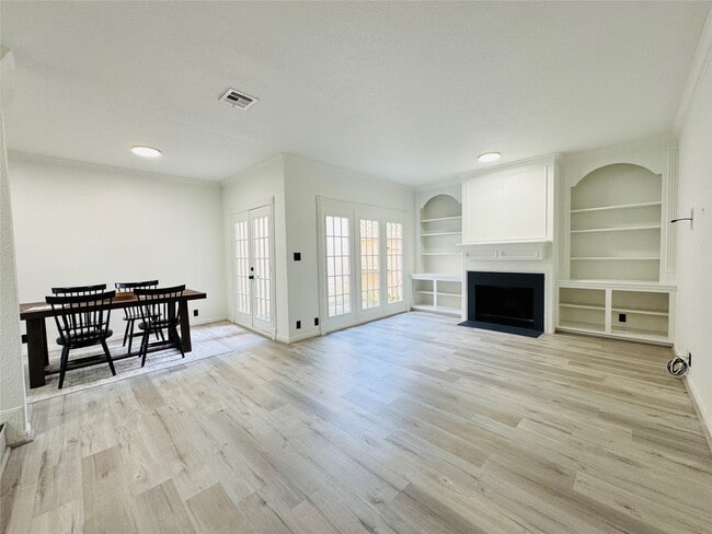 Photo - 2323 Augusta Dr Unit 43