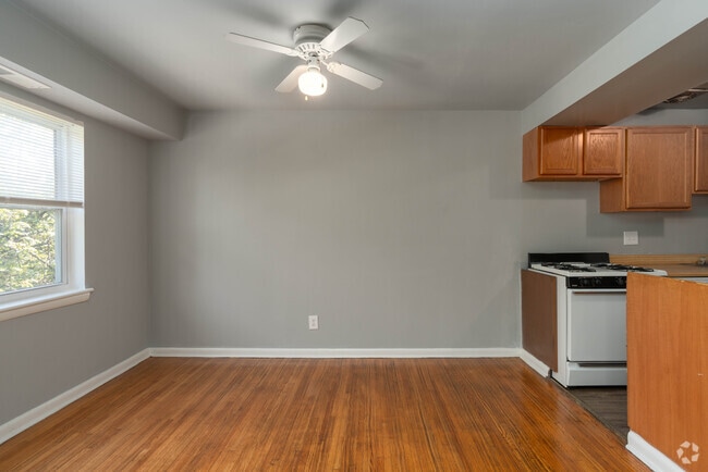 1BR 1BA 620SF