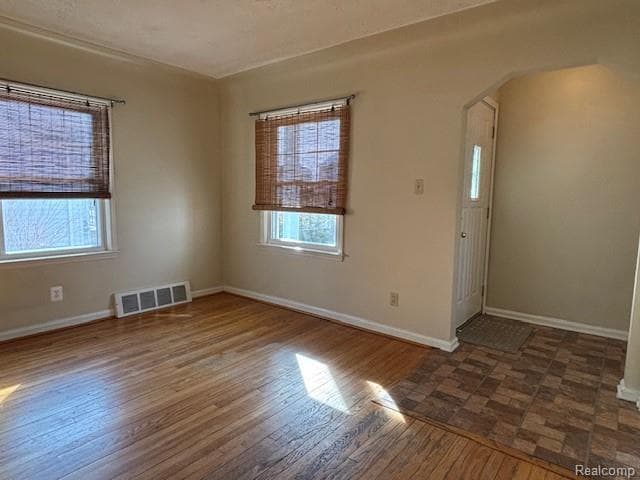 Photo - 1928 Bacon Ave