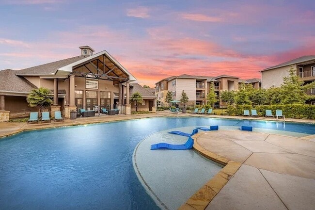 Building Photo - 3223 Spring Cypress Rd Unit 722 Rental