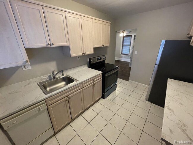 Photo - 219 La Plaza Ct