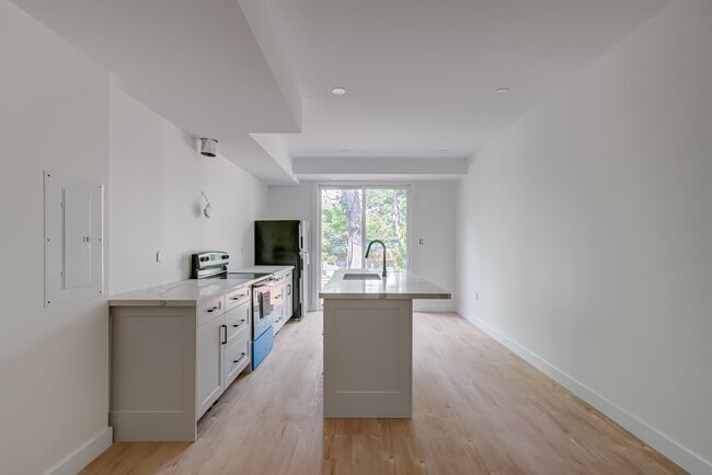 Photo - 153 Mary St Unit Main