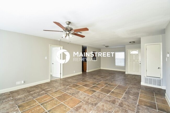 3 Bedroom Pet-Friendly Home in San Antonio, TX with Main Street Renewal