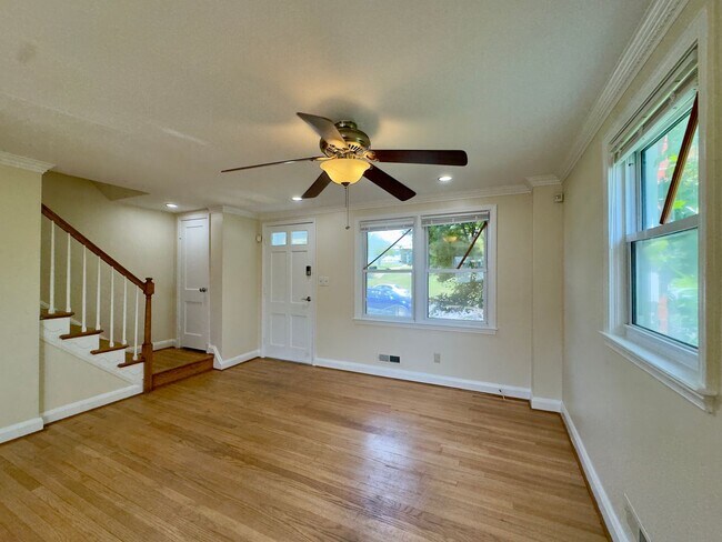 Photo - 1623 Langford Rd
