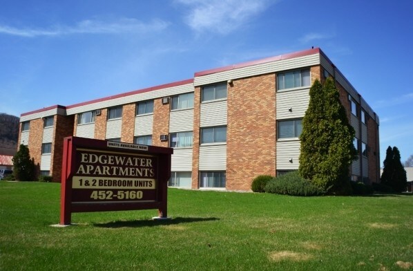 Edgewater Apartments - Edgewater Apartments