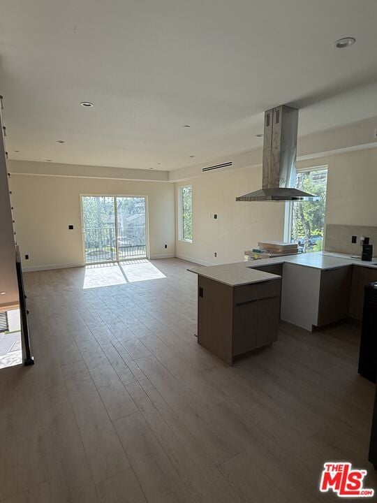 Photo - 2135 S Longwood Ave Unidad 2