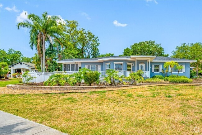 Building Photo - 401 Whitcomb Blvd Rental
