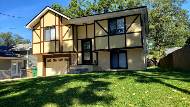 Photo - 6407 Carpenter Ave