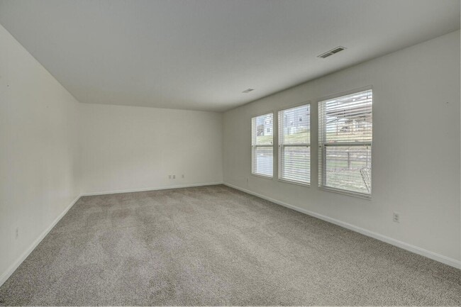 Photo - 10150 Meadow Glen Dr