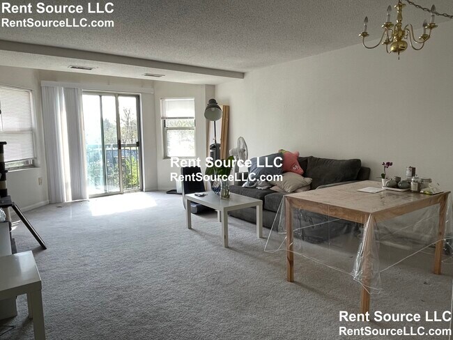 Building Photo - 175 Beacon St