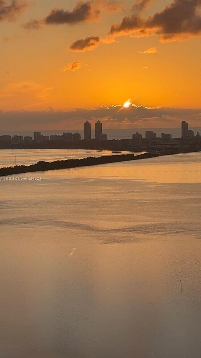 Photo - 700 NE 24th St Unit 3803