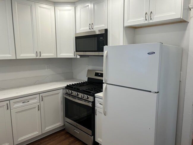 Photo - 301-5 3rd Ave Unit 303 3rd Ave  C