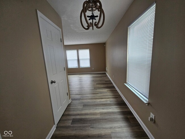4085 Lassen Ln