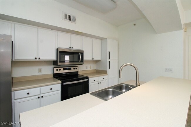 Building Photo - 7960 Preserve Cir Unit 621