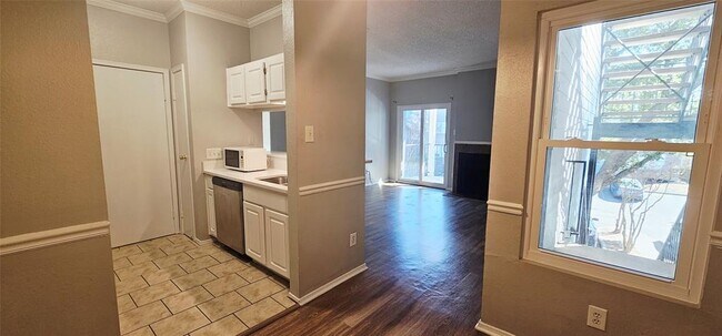 Photo - 12166 Metric Blvd Unit 2006