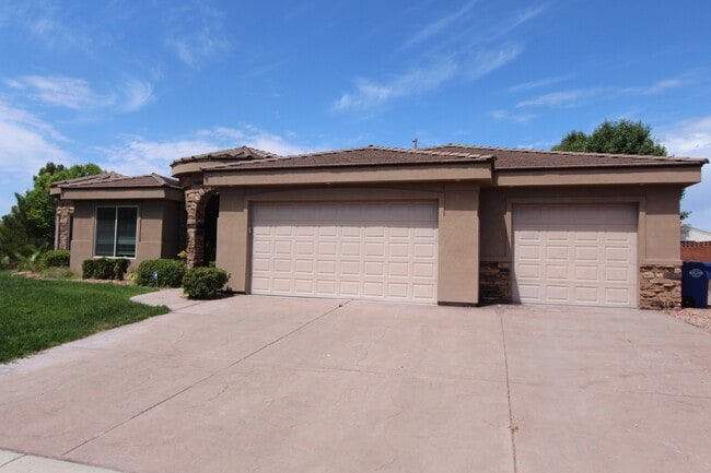 Photo - Spacious 3-Bed, 2-Bath Home with Open Floor Plan and Premium Amenities