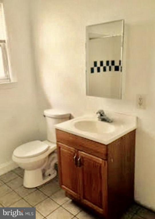 Photo - 29 E Buckingham Ave