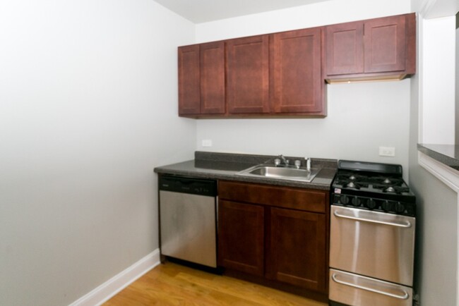 Photo - 1350 N Dearborn St Condo Unit 403