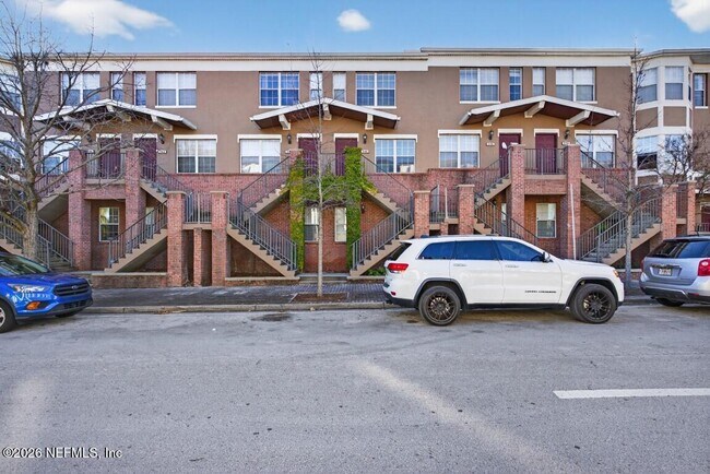 Photo - 340 E Ashley St