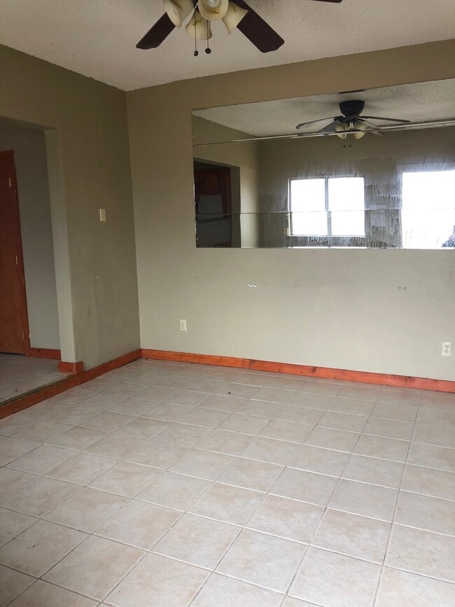 Photo - 3 bdrm plus bonus roo. Section 8 is ok