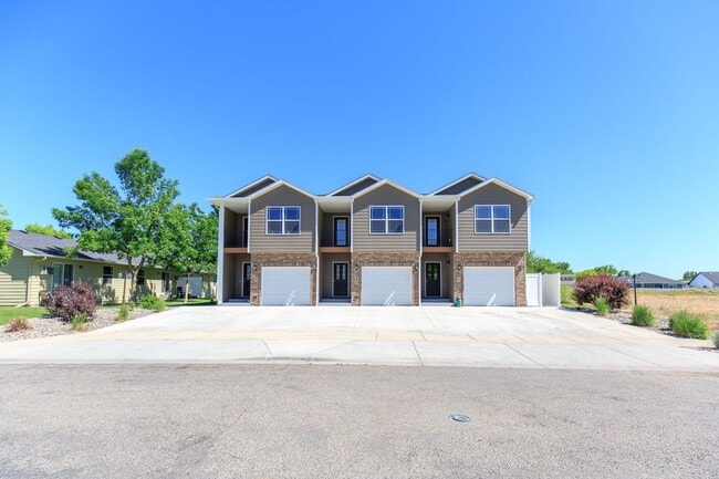 Photo - 3350 Crater Lake Ave Apartamento Unidad B