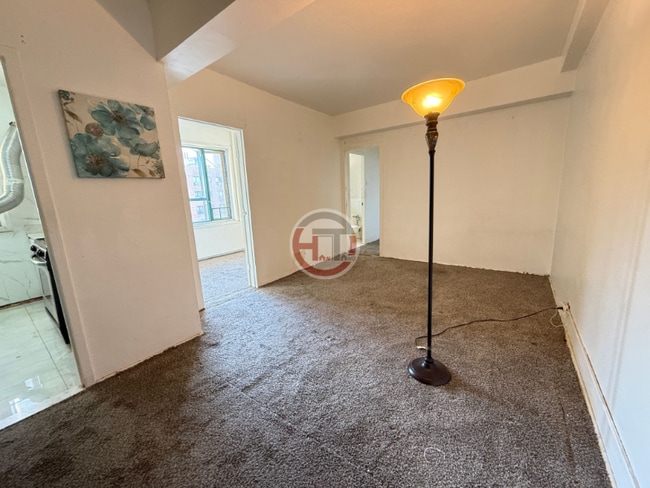 Photo - 1490 Metropolitan Ave Unit 6A