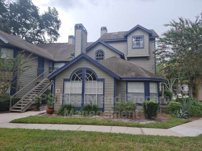 Photo - 956 Forest Ridge Ct House