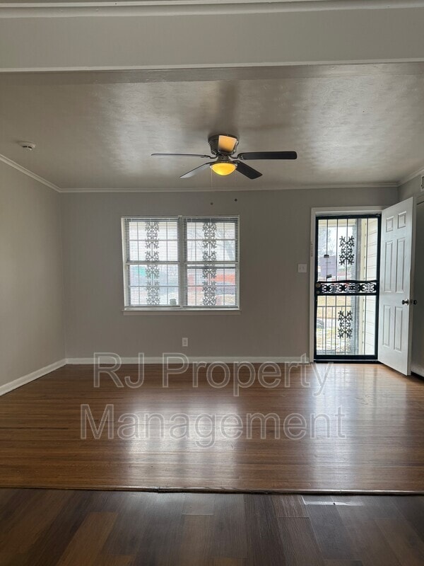 Photo - 3792 Southland St