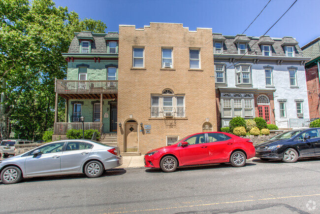 Building Photo - Campus Apartments