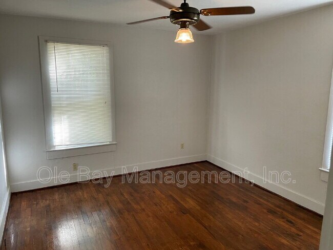 Photo - 414 Hall Ave