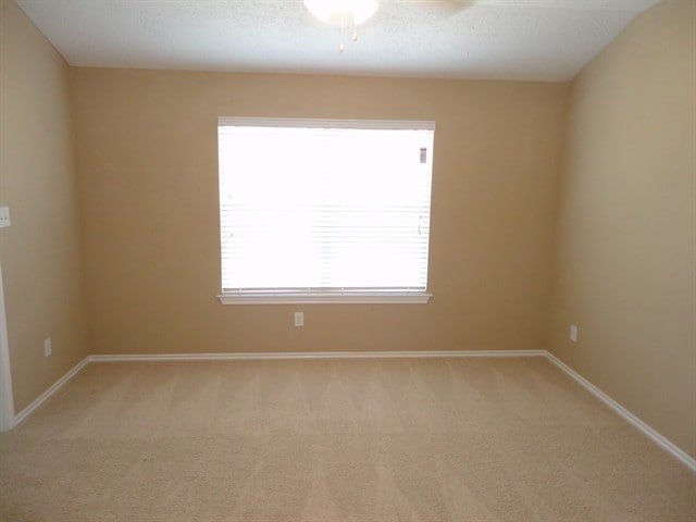 Photo - 13118 Peppergate Ln