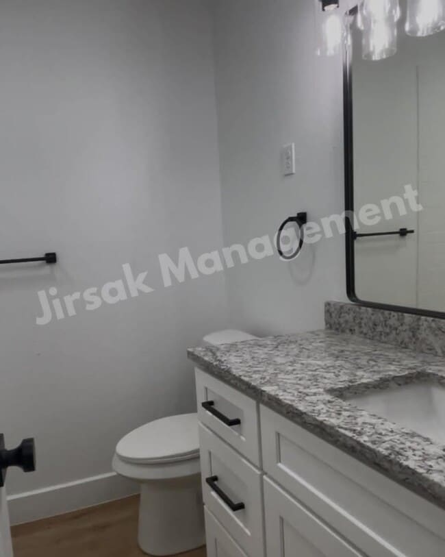 Photo - 125 13th St SE Unit 207