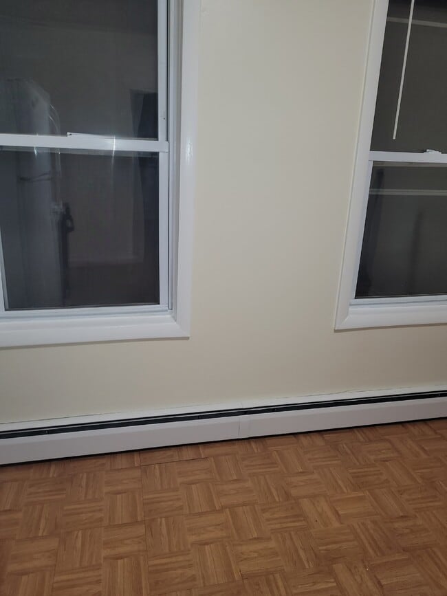 Photo - 182 Pleasant St Unit 2nd Floor